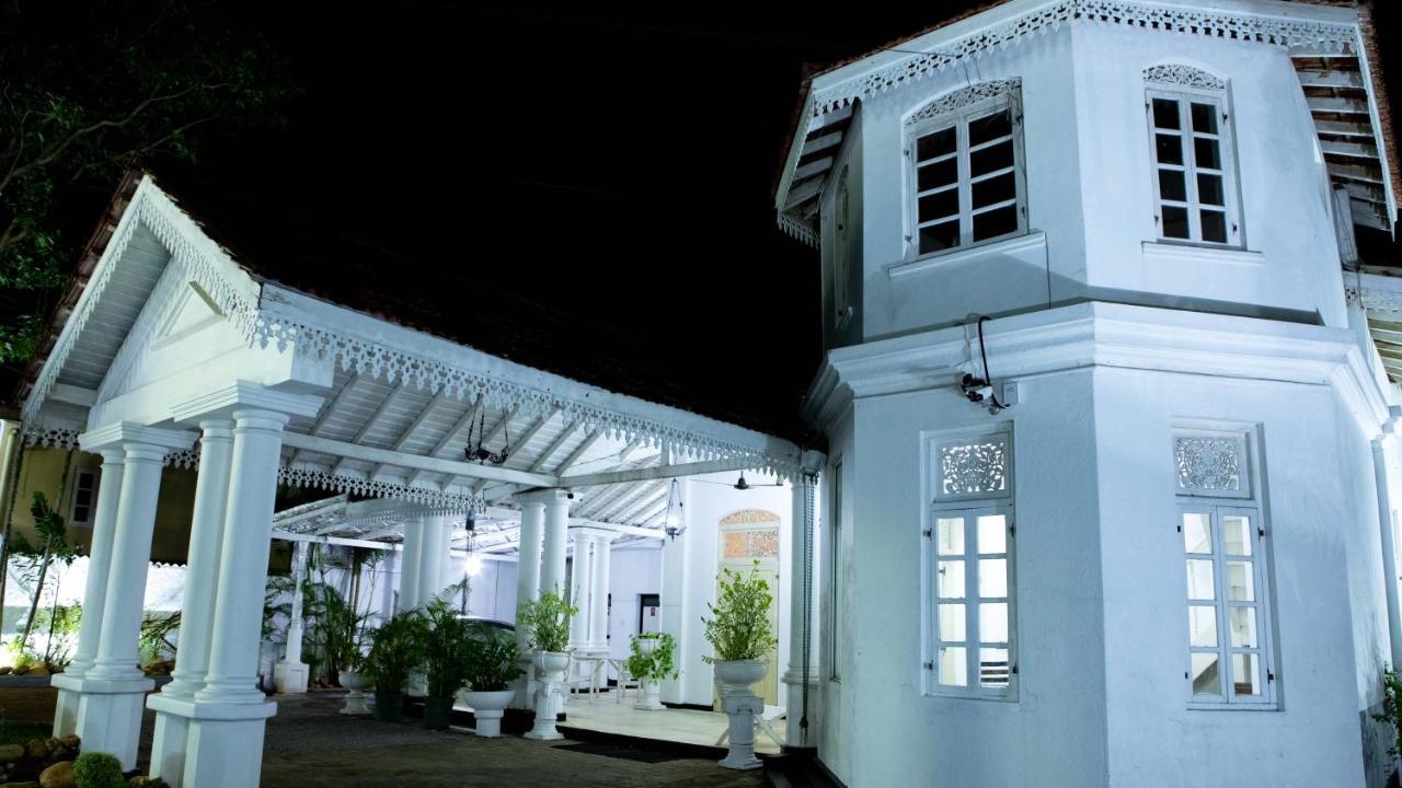 Beverly Villa Dehiwala-Mont Lavinia Extérieur photo