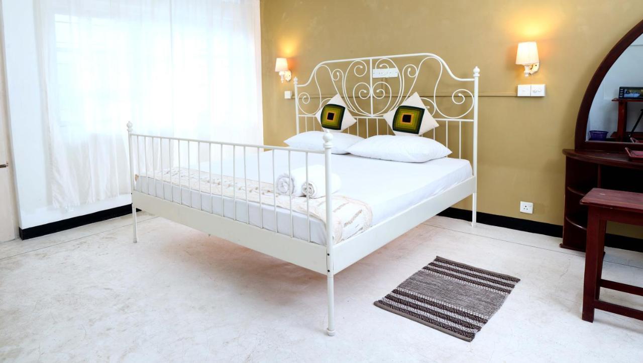 Beverly Villa Dehiwala-Mont Lavinia Extérieur photo