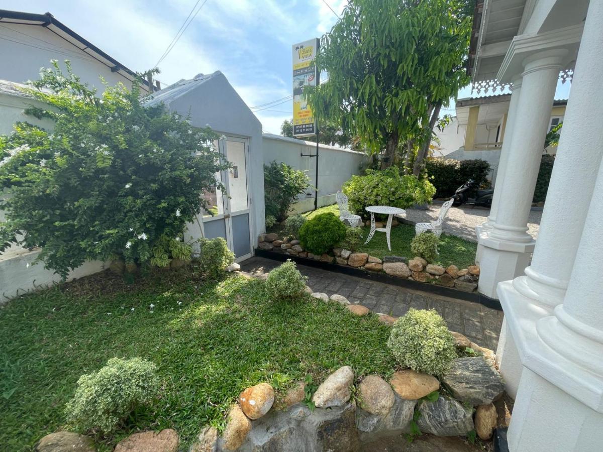 Beverly Villa Dehiwala-Mont Lavinia Extérieur photo