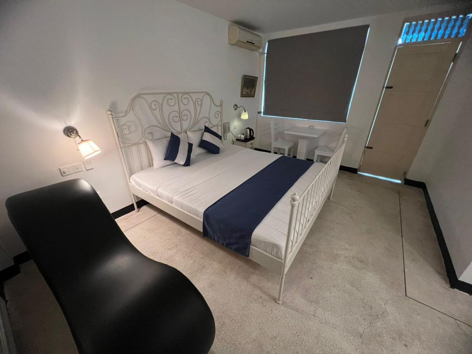 Beverly Villa Dehiwala-Mont Lavinia Extérieur photo