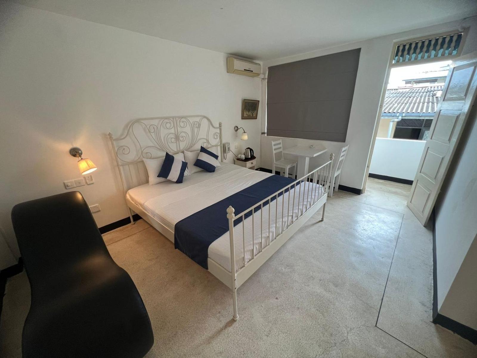 Beverly Villa Dehiwala-Mont Lavinia Extérieur photo