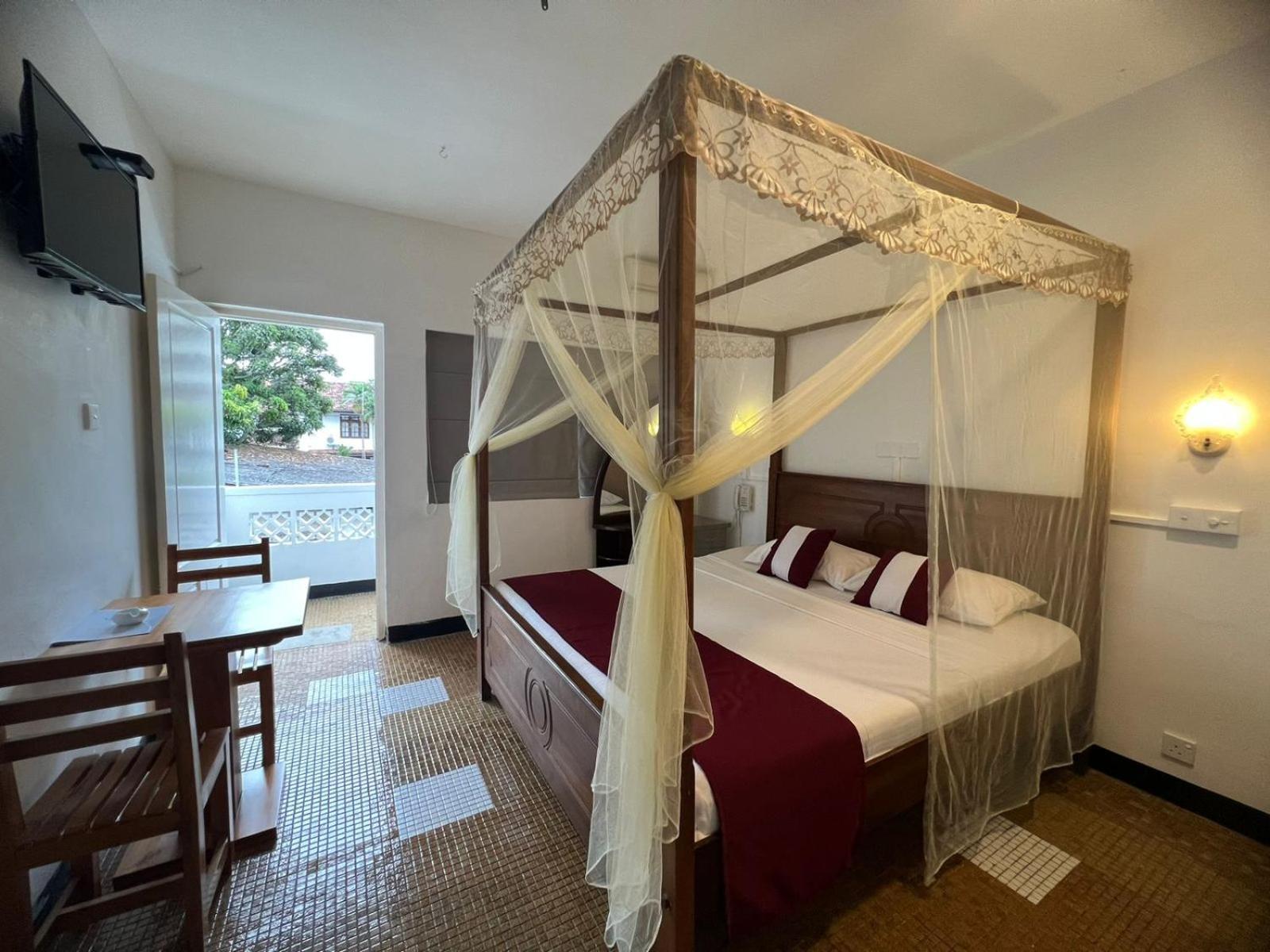 Beverly Villa Dehiwala-Mont Lavinia Extérieur photo